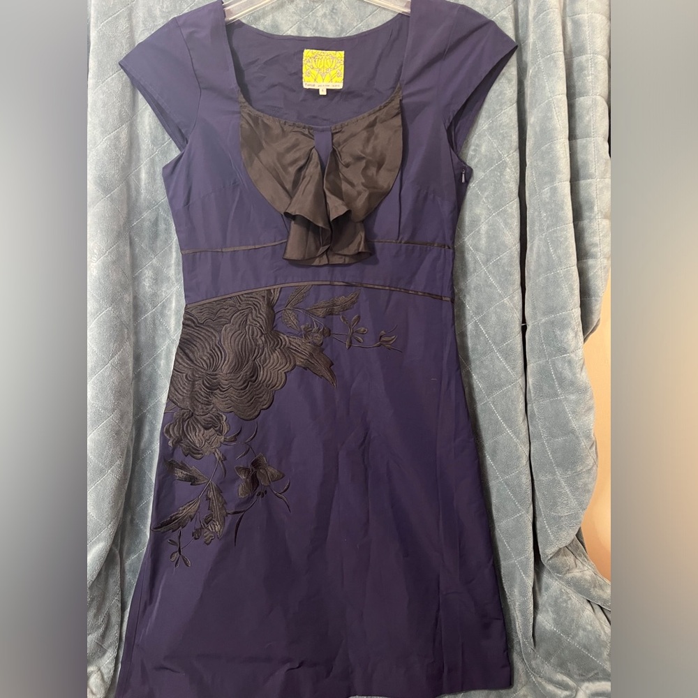 Women's Capped Sleeve Navy Blue with Black Detail Floreat Brand Dress Size Small